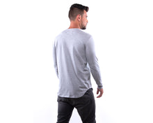 Cargar imagen en el visor de la galería, Camisa Tipo H - Gris - Manga Larga
